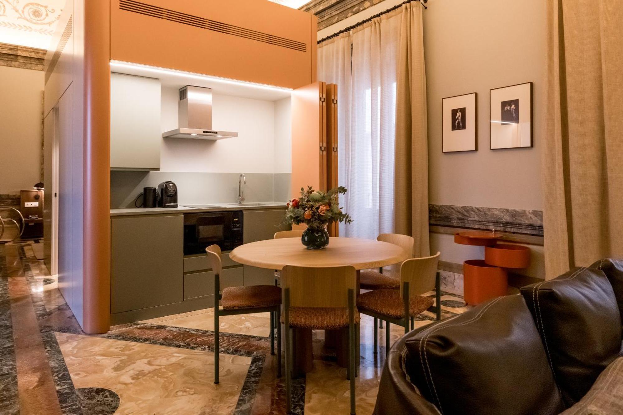 Mercer Residences Sevilla Exteriör bild